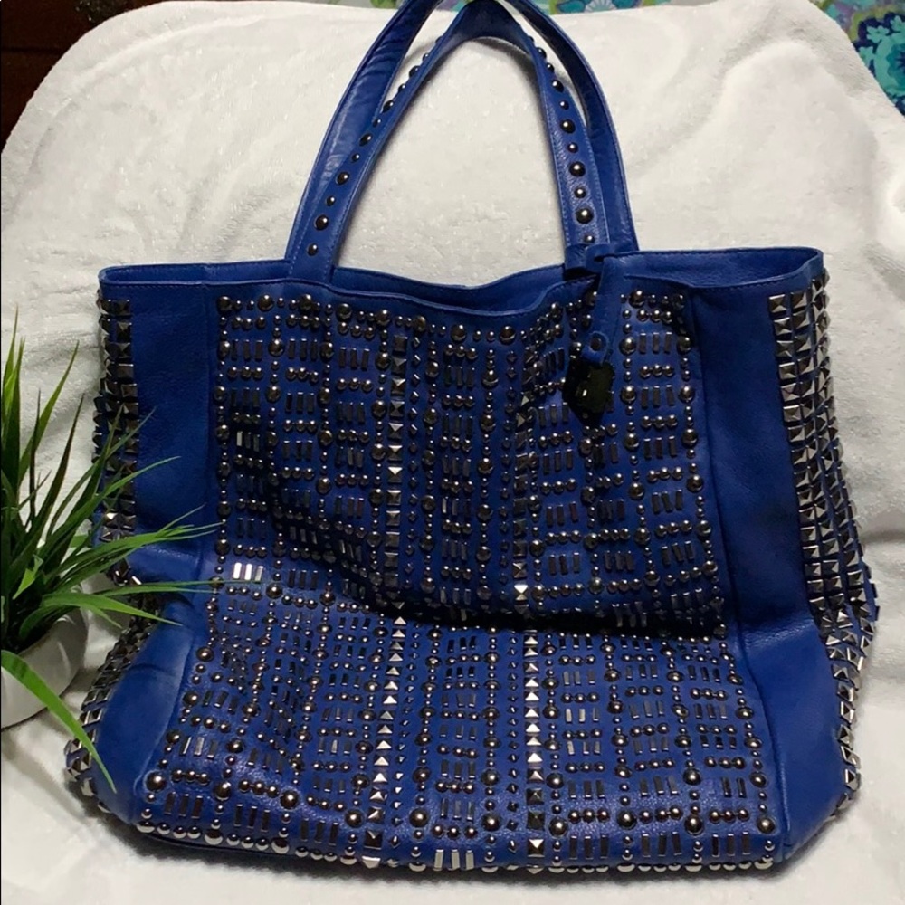 Handbag